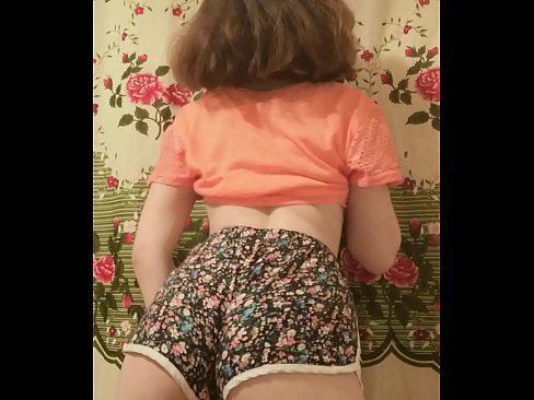 ❤️ Sexy trẻ cô bé cởi bỏ cô ấy quần short trên máy ảnh Khiêu dâm ở% vi.special-grasser.ru% ❌